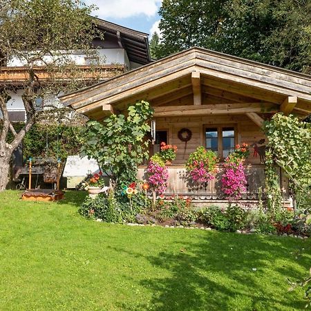 Haus Lindeneck - Erika Schwentner Appartement Kössen Buitenkant foto